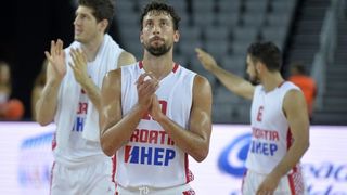 Arena Zagreb, Zagreb – Pripremni turnir za EuroBasket 2015., Hrvatska – BiH. Photo: Igor Kralj i Marko Lukunic/PIXSELL Arena Zagreb, Zagreb – Pripremni turnir za EuroBasket 2015., Hrvatska – BiH. Photo: Igor Kralj i Marko Lukunic/PIXSELL