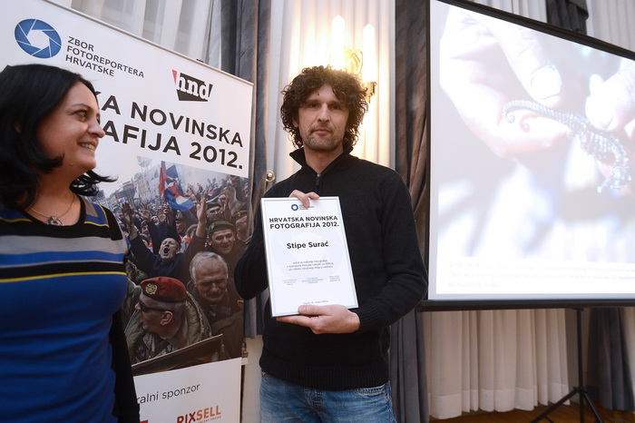 Zagreb, 250313.
Hrvatsko novinarsko drustvo, Perkovceva 2.
U Novinarskom domu odrzana je svecana dodjela nagrada za najbolje hrvatske novinske fotografije.
Zbor fotoreportera Hrvatske izbor najboljih novinskih fotografija organizira vec desetu godinu za r