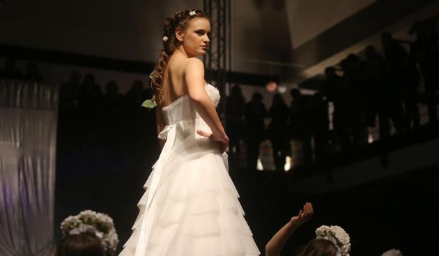 15.03.2014., Zadar – U zadarskom Arsenalu otvoren je 7. festival vjencanja gdje su okupljeni buduci parovi mogli pogledati modnu revija vjencanica zadarskih krojackih obrta. Photo: Filip Brala/PIXSELL