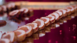 Restoran Pet bunara – “Šinjorina Dunja” (foto:Saša Čuka) Restoran Pet bunara – “Šinjorina Dunja” (foto:Saša Čuka)