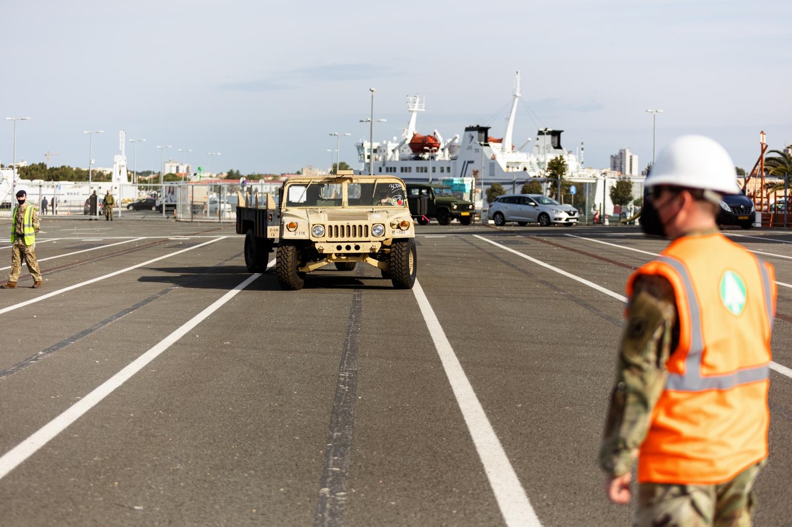 U Gaženicu dopremljena vojna oprema i sredstva za vježbu Immediate Response 21 U Gaženicu dopremljena vojna oprema i sredstva za vježbu Immediate Response 21