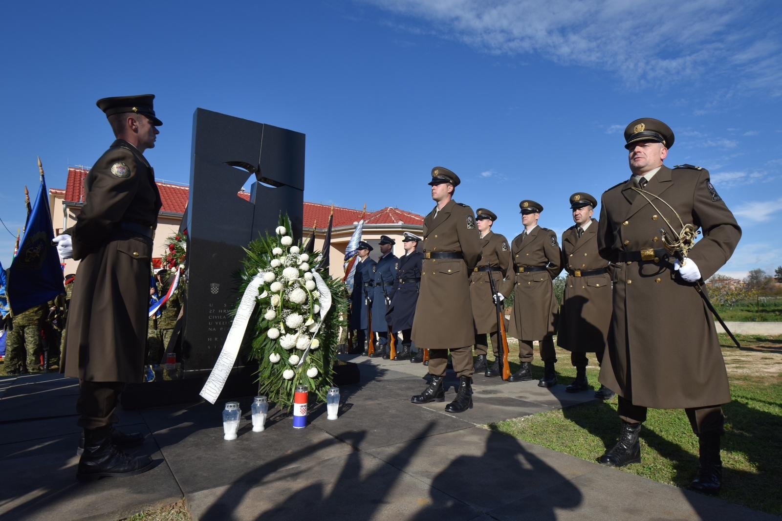 Škabrnja: Obilježena je 26. godišnjica stradavanja hrvatskih branitelja i civila