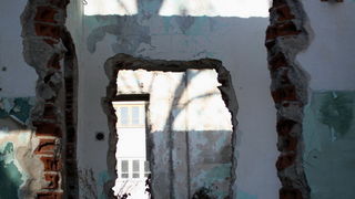 Devastirana bivša vojna baza Šepurine, Foto: Iva Idassa Devastirana bivša vojna baza Šepurine, Foto: Iva Idassa