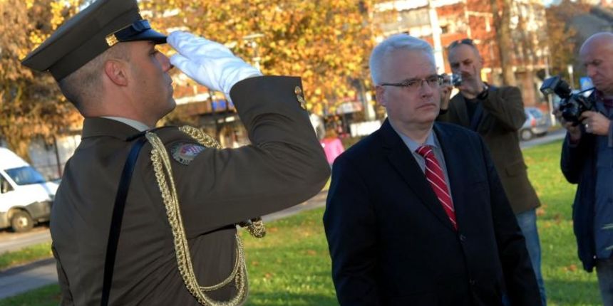 Slavonski Brod – Predsjednik Ivo Josipovic u posjetu gradu. Photo: Ivica Galovic/PIXSELL Slavonski Brod – Predsjednik Ivo Josipovic u posjetu gradu. Photo: Ivica Galovic/PIXSELL