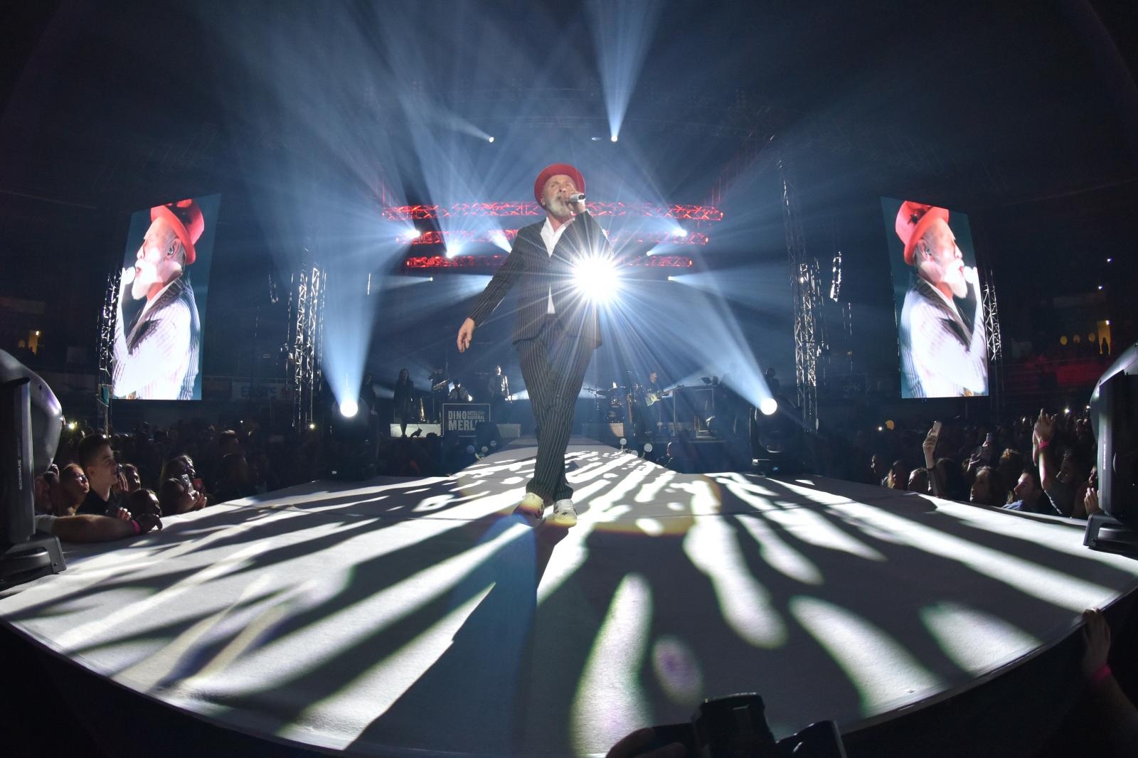 Dino Merlin @ Dvorana Krešimir Ćosić Dino Merlin @ Dvorana Krešimir Ćosić