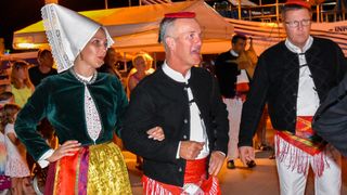 Etno večer s KUD Družina u Pagu Etno večer s KUD Družina u Pagu