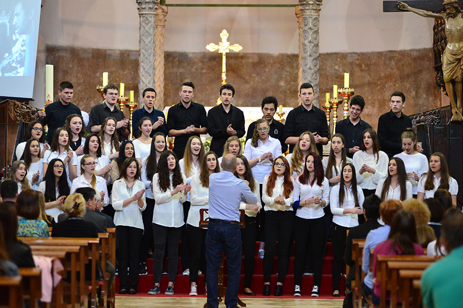 Natjecanje zborova u katedali sv. Stošije