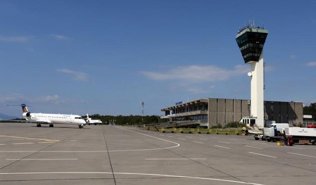 Zracna luka Rijeka. Avioni na pisti. Putnici se ukrcavaju u avion EuroWingsa. Ilustracija Photo: Goran Kovacic/PIXSELL