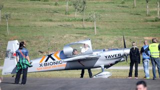 Aerodrom Vrsar domacin Red Bull Air Race Svjetskog prvenstva 2014. Red Bull Air Race okuplja najbolje svjetske pilote koji kombinacijom brzine, preciznosti i vjestine upravljaju okretnim avionima, provlaceci se kroz 25 m visoka vrata, do brzine od cak 370 Aerodrom Vrsar domacin Red Bull Air Race Svjetskog prvenstva 2014. Red Bull Air Race okuplja najbolje svjetske pilote koji kombinacijom brzine, preciznosti i vjestine upravljaju okretnim avionima, provlaceci se kroz 25 m visoka vrata, do brzine od cak 370