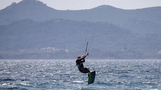 Surferi i kiteri guštali u južini na Boriku Surferi i kiteri guštali u južini na Boriku