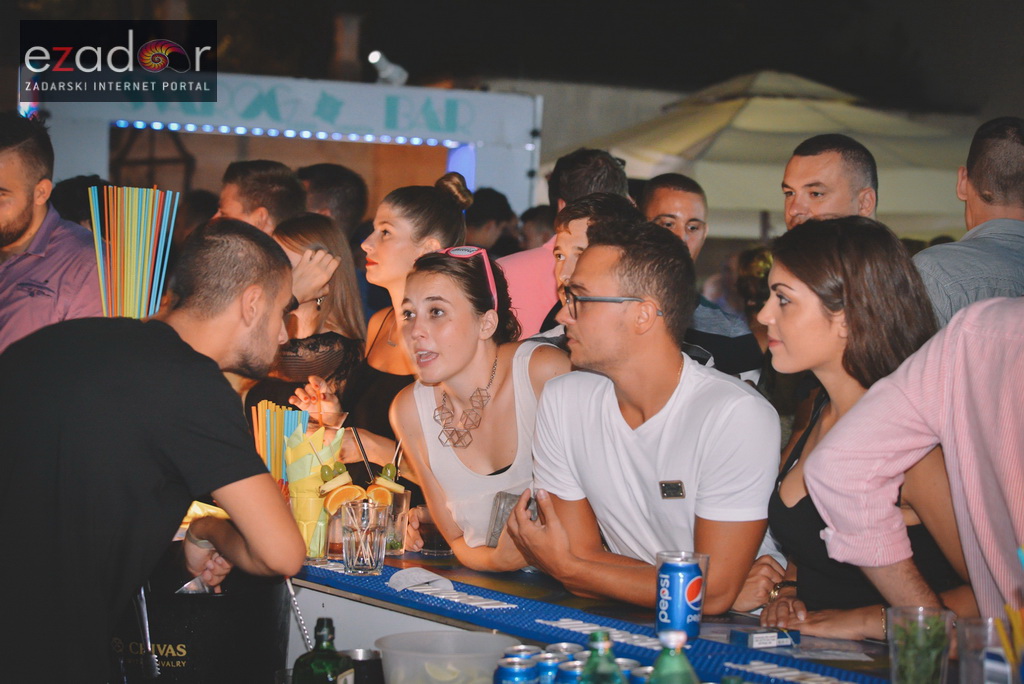 Saturday Night with DJ Dizzy @ Svarog Bar