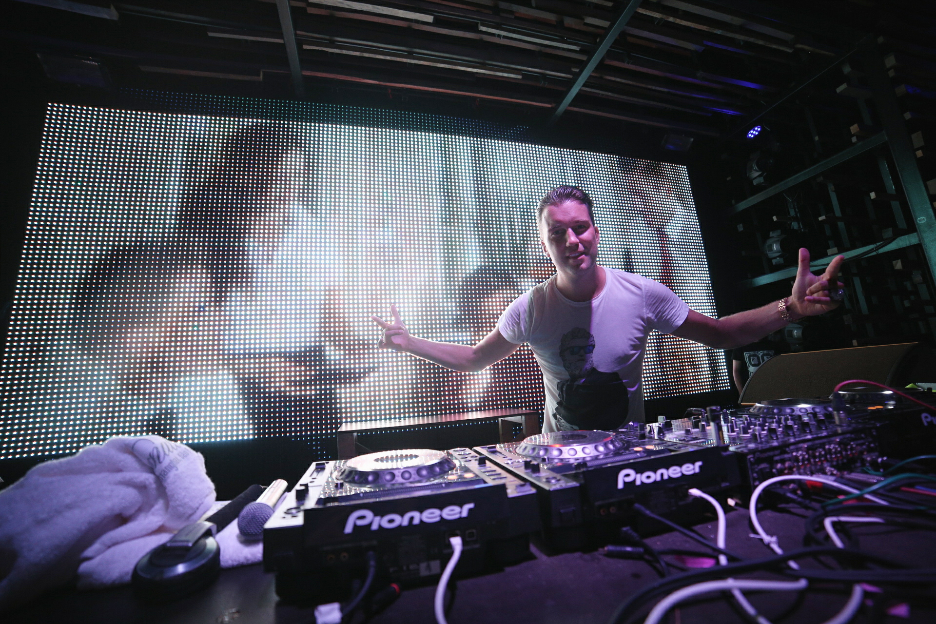 DJ Antoine zapalio Kalypso club, Foto: Bruno Zlomislić DJ Antoine zapalio Kalypso club, Foto: Bruno Zlomislić