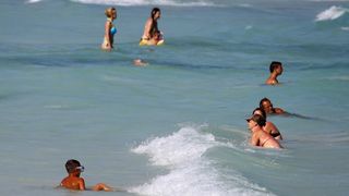 Ljetni dana na dugootočkoj plaži Sakarun, biseru Mediterana s prekrasnim tirkiznim morem, Foto: Filip Brala/PIXSELL Ljetni dana na dugootočkoj plaži Sakarun, biseru Mediterana s prekrasnim tirkiznim morem, Foto: Filip Brala/PIXSELL