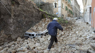 Potres u LAquili (Foto: lastampa.it)