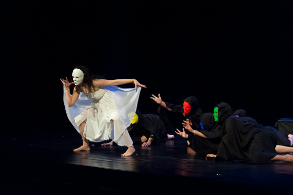 Pole/Chair/Dance show “Mental” @ HNK Zadar, 12.3.2016 – Foto: Ivan Toman Pole/Chair/Dance show “Mental” @ HNK Zadar, 12.3.2016 – Foto: Ivan Toman