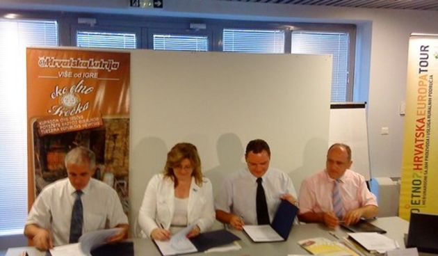 Potpisivanje sporazuma – Eko-etno Hrvatska u Zadru, Foto: Radio Zadar