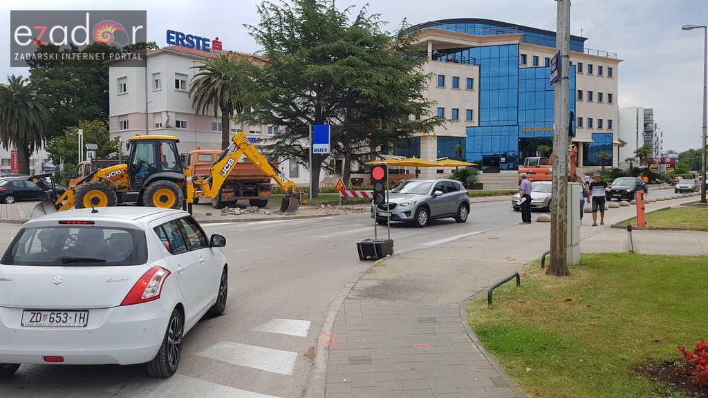 Zbog radova na rekontrukciji križanja Branimirove obale i Ulice 112. brigade promet teče usporeno