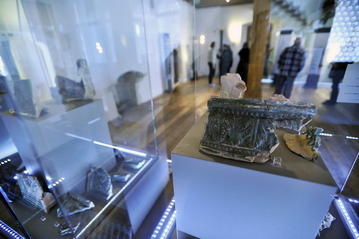 Desinic, 131111.
Otvorenje dvora Veliki tabor nakon restauratorskih radova. Izmedju ostalih, na otvorenju su prisustvovali i ministar kulture Jasen Mesic, te potpredsjednik Hrvatskog sabora Ivan Jarnjak.
Foto: Boris Kovacev / CROPIX Desinic, 131111.
Otvorenje dvora Veliki tabor nakon restauratorskih radova. Izmedju ostalih, na otvorenju su prisustvovali i ministar kulture Jasen Mesic, te potpredsjednik Hrvatskog sabora Ivan Jarnjak.
Foto: Boris Kovacev / CROPIX