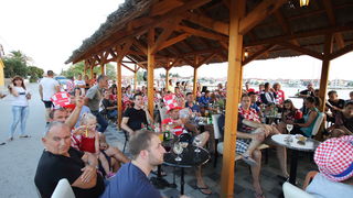 Bibinje: Navijanje za Vatrene i fešta nakon pobjede nad Engleskom