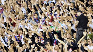 Split, 300910.
Stadion Poljud.
Nogometna utakmica drugog kola Europske lige,
Hajduk – Anderlecht.
Na fotografiji: Torcida, navijaci.
Foto: Josko Ponos / CROPIX Split, 300910.
Stadion Poljud.
Nogometna utakmica drugog kola Europske lige,
Hajduk – Anderlecht.
Na fotografiji: Torcida, navijaci.
Foto: Josko Ponos / CROPIX