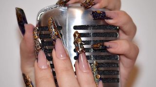 Zrinka Vuksan u konkurenciji natjecanja “Miss Nails” Zrinka Vuksan u konkurenciji natjecanja “Miss Nails”