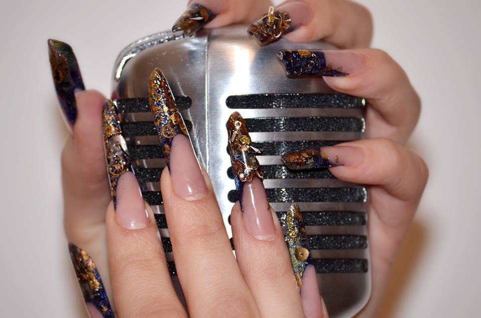 Zrinka Vuksan u konkurenciji natjecanja “Miss Nails” Zrinka Vuksan u konkurenciji natjecanja “Miss Nails”