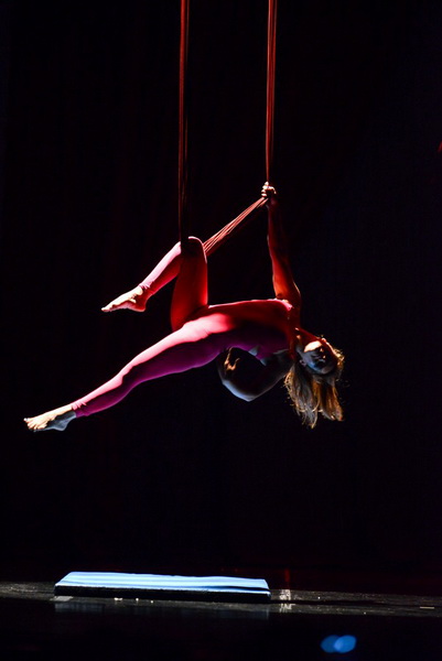 Circo Art u HNK Zadar izveo predstavu “Povratak u prirodu”