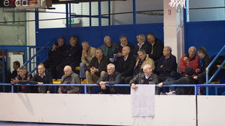 Fešta u povodu 80. rođendana Pina Giergie: Vetarani KK Zadar – Veterani KK Olimpija Fešta u povodu 80. rođendana Pina Giergie: Vetarani KK Zadar – Veterani KK Olimpija