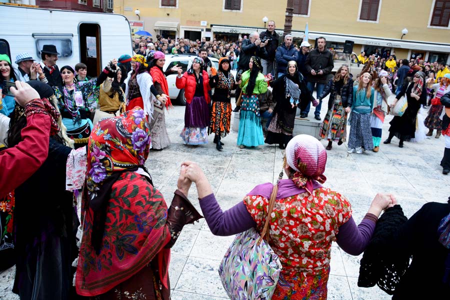 Stanarske maškare u karnevalskoj povorci, foto Iva Perinčić