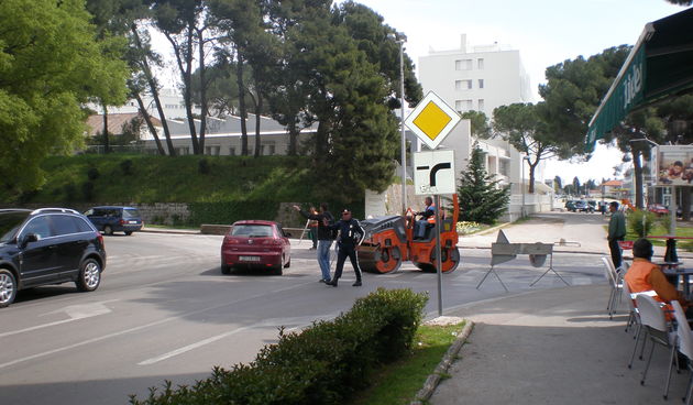 Počeli radovi na uređenju gradskih prometnica