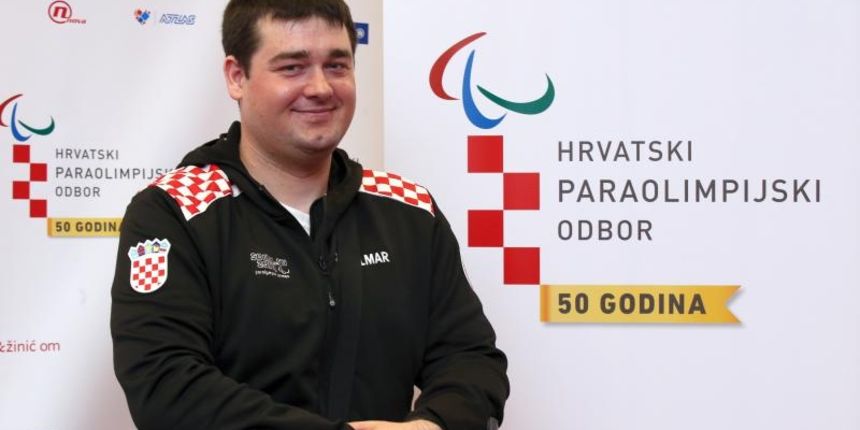 28.02.2014., Zagreb – Konferencija za novinare povodom odlaska Hrvatske paraolimpijske reprezentacije na Zimske olimpijske igre u Sochi. Dvojca paraolimpijaca Dino Sokolovic u konkurenciji sjedecih skijasa, slalom i veleslalom i Damir Mizdrak u konkurenci