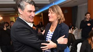 Drženje zadarskih SDP-ovaca u hotelu Kolovare. Foto: Dino Stanin/PIXSELL