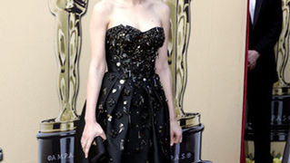 82. Red Carpet Oscara (oscar.go.com)