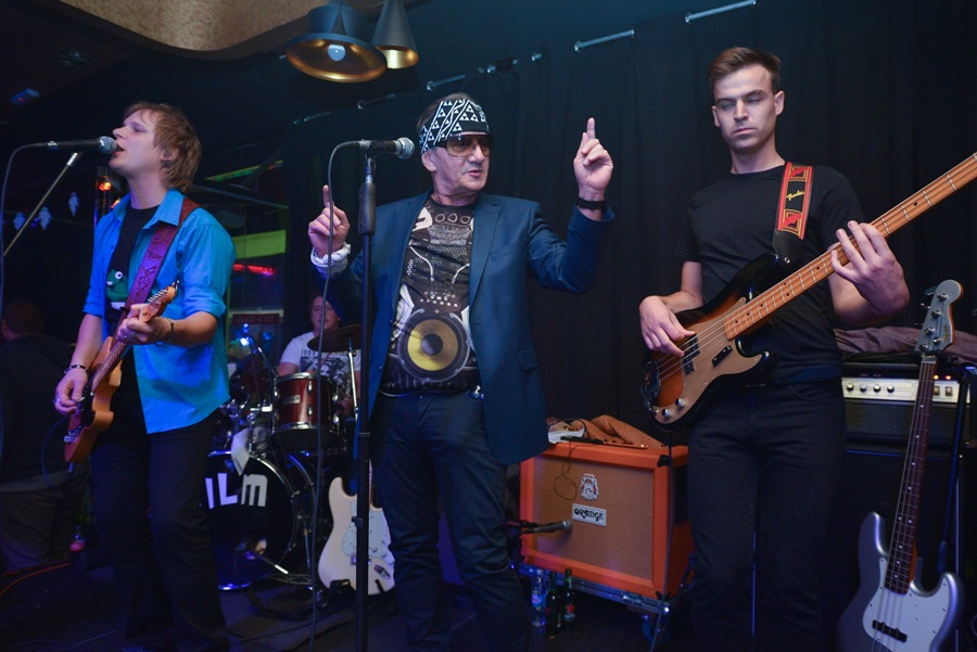 Jura Stublić & Film u Maraschino baru ; foto Iva Perinčić Jura Stublić & Film u Maraschino baru ; foto Iva Perinčić