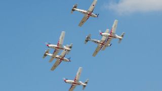 Međunarodni aeromiting u mađarskom Kecskemetu, 3. kolovoza, foto: Goran Krošelj Međunarodni aeromiting u mađarskom Kecskemetu, 3. kolovoza, foto: Goran Krošelj
