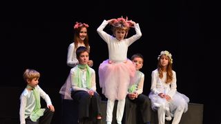 Premijera predstave “U sjeni” udruge “Igrajmo se” Premijera predstave “U sjeni” udruge “Igrajmo se”