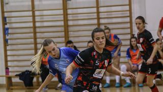 Futsal Super chicks – MC PLUS 2:5 Futsal Super chicks – MC PLUS 2:5