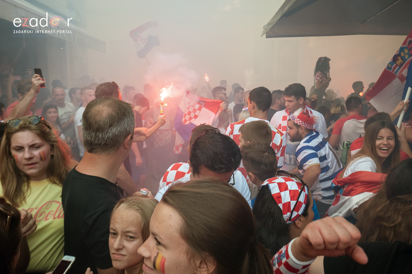 Navijačko ludilo u Zadru za vrijeme i nakon finala Svjetskog prvenstva Navijačko ludilo u Zadru za vrijeme i nakon finala Svjetskog prvenstva