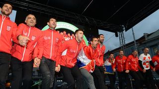 Zlatne tenisače na Trgu bana Josipa Jelačića dočekale tisuće navijača Zlatne tenisače na Trgu bana Josipa Jelačića dočekale tisuće navijača