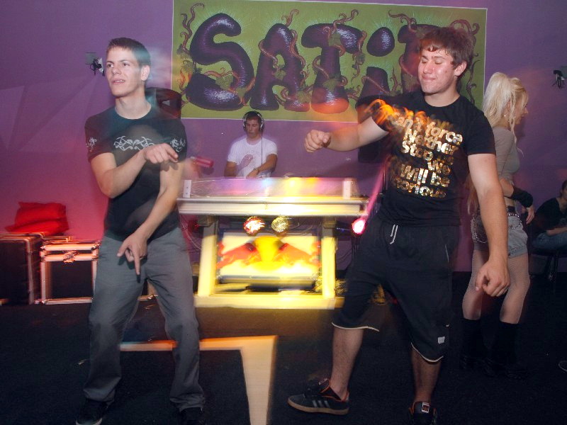 Klub Satir: DJ Tony , Marco & Tteo