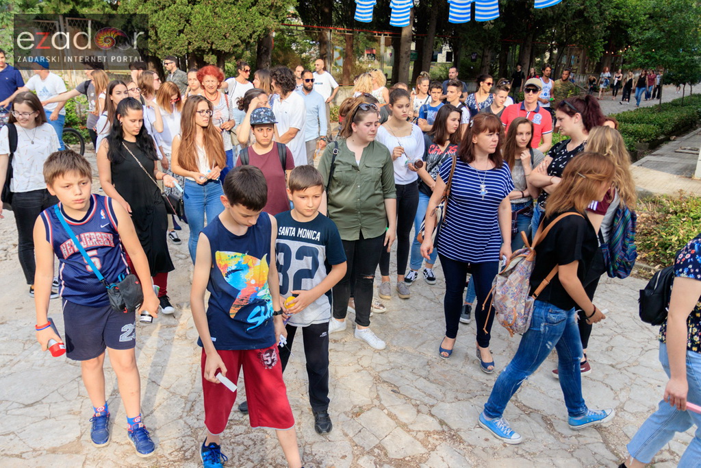 Simboličnim rušenjem zida započeo je urbani festival KvartArt na Voštarnici