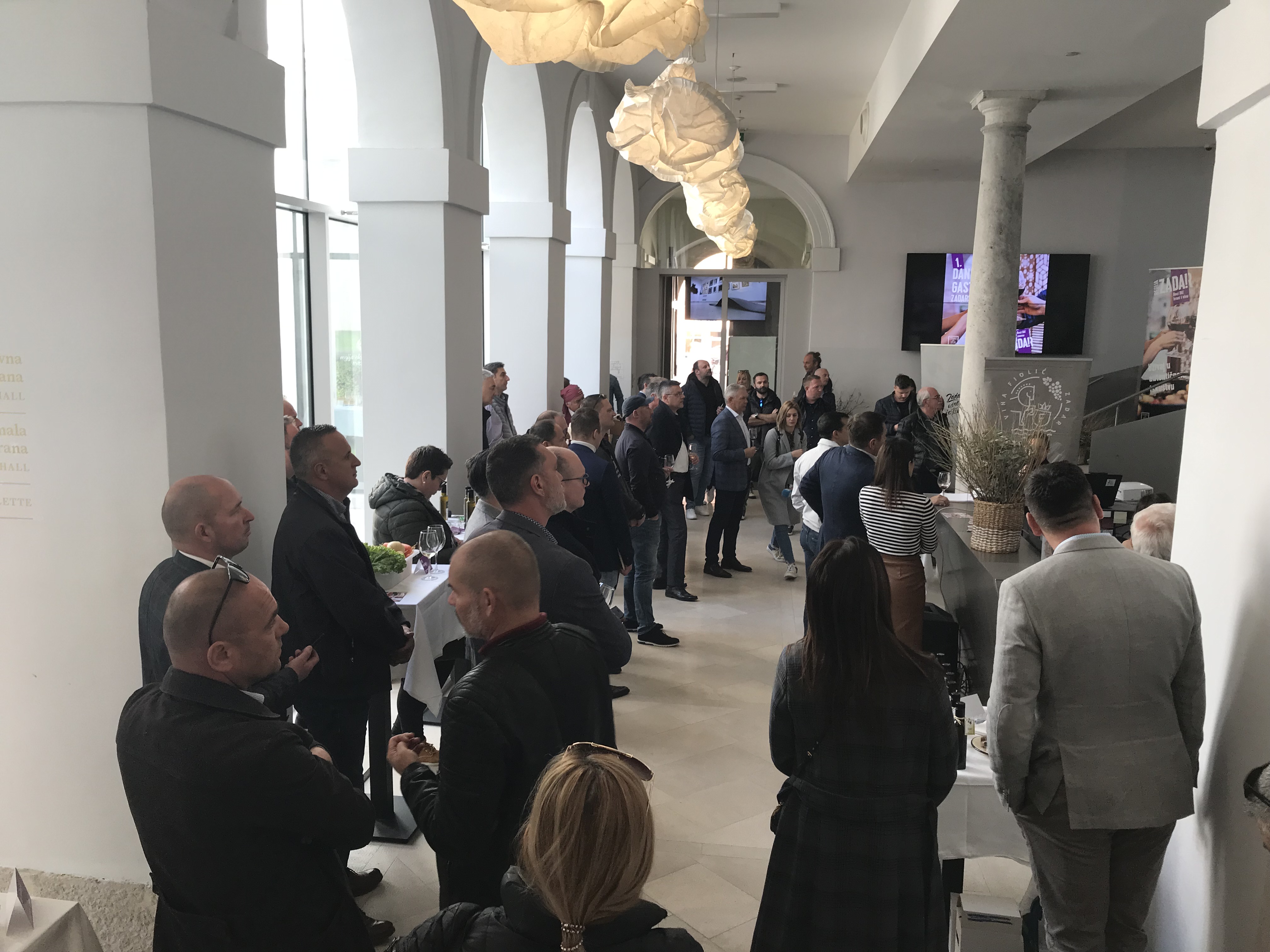 Kako povezati lokalne vinare, uljare, OPG-ove s hotelijerima i ugostiteljima zadarske regije