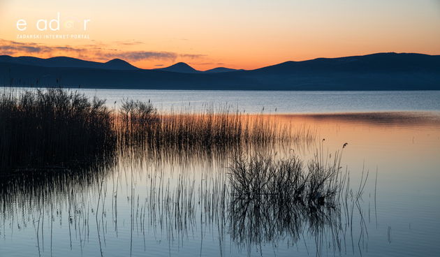 Nedjeljno svitanje na Vranskom jezeru