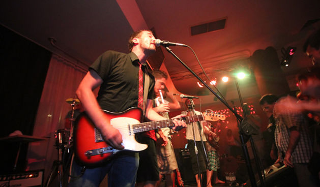 Postolar Tripper u Q Bar-u (foto:Saša Čuka)