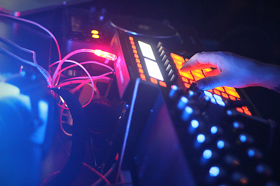 Brandon Morales u Maraschino baru (foto:Saša Čuka) Brandon Morales u Maraschino baru (foto:Saša Čuka)