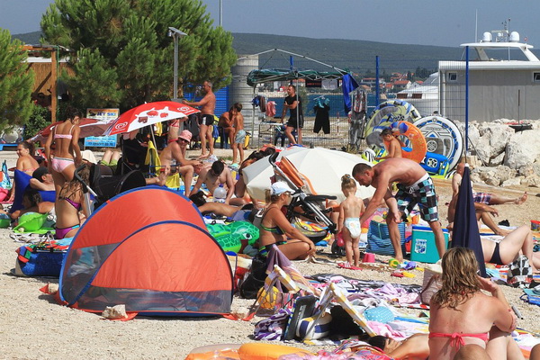 Bibinje: Turnir u odbojci na pijesku “Punta 2016”, pobjednice ekipa Cavsica iz Zadra. Foto: Leo Banić
