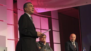 Rovinj, 220410.
Danas je u Rovinju otvorena Windays business konferencija, u organizaciji Microsoft Hrvatska i Jutarnjeg lista. Na otvorenje je dosla premijerka Jadranka Kosor.
Na fotografiji: Ivica Mudrinic.
Foto: Goran Sebelic / CROPIX