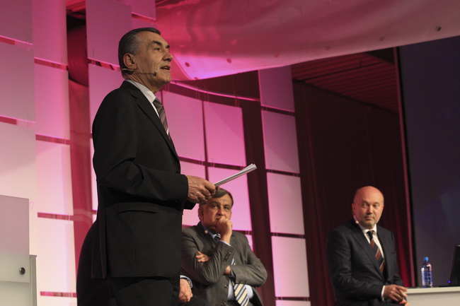 Rovinj, 220410.
Danas je u Rovinju otvorena Windays business konferencija, u organizaciji Microsoft Hrvatska i Jutarnjeg lista. Na otvorenje je dosla premijerka Jadranka Kosor.
Na fotografiji: Ivica Mudrinic.
Foto: Goran Sebelic / CROPIX