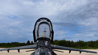 Tri francuska vojna aviona Dassault Alphajet u posjeti bazi Zemunik