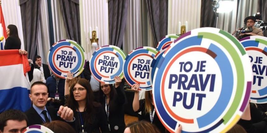 Zagreb – Izborni stozer aktualnog predsjednika i predsjednickog kandidata Ive Josipovica u Novinarskom domu gdje se ocekuju rezultati drugog kruga predsjednickih izbora. Photo: Davor Visnjic/PIXSELL